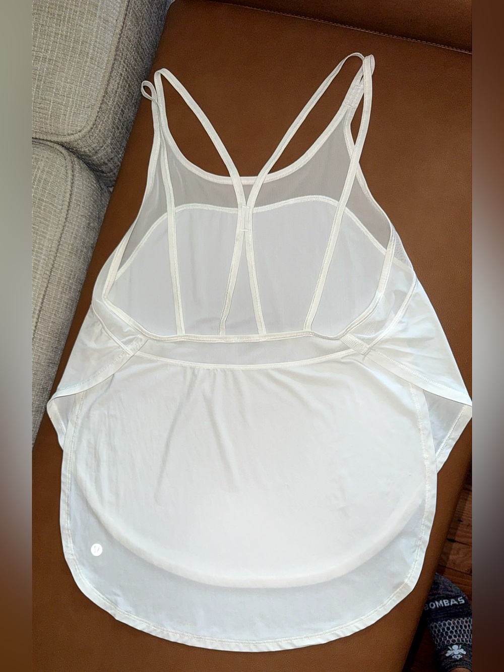 Pristine excellent Lululemon anew singlet in white Size: 6 - Picture 7 of 10